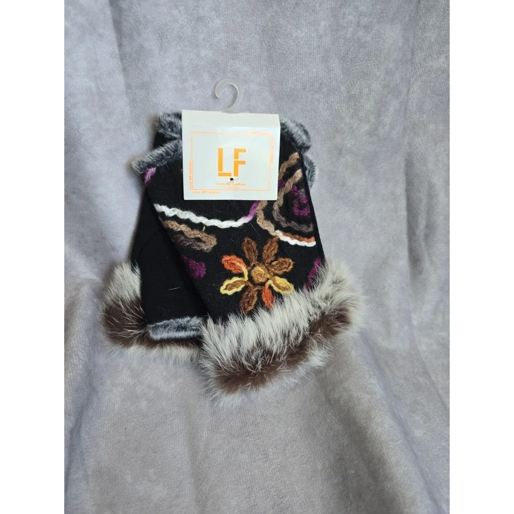 Love For Fashion Fur Trimmed Fingerless Gloves Boho Embroidered Stretch NWT